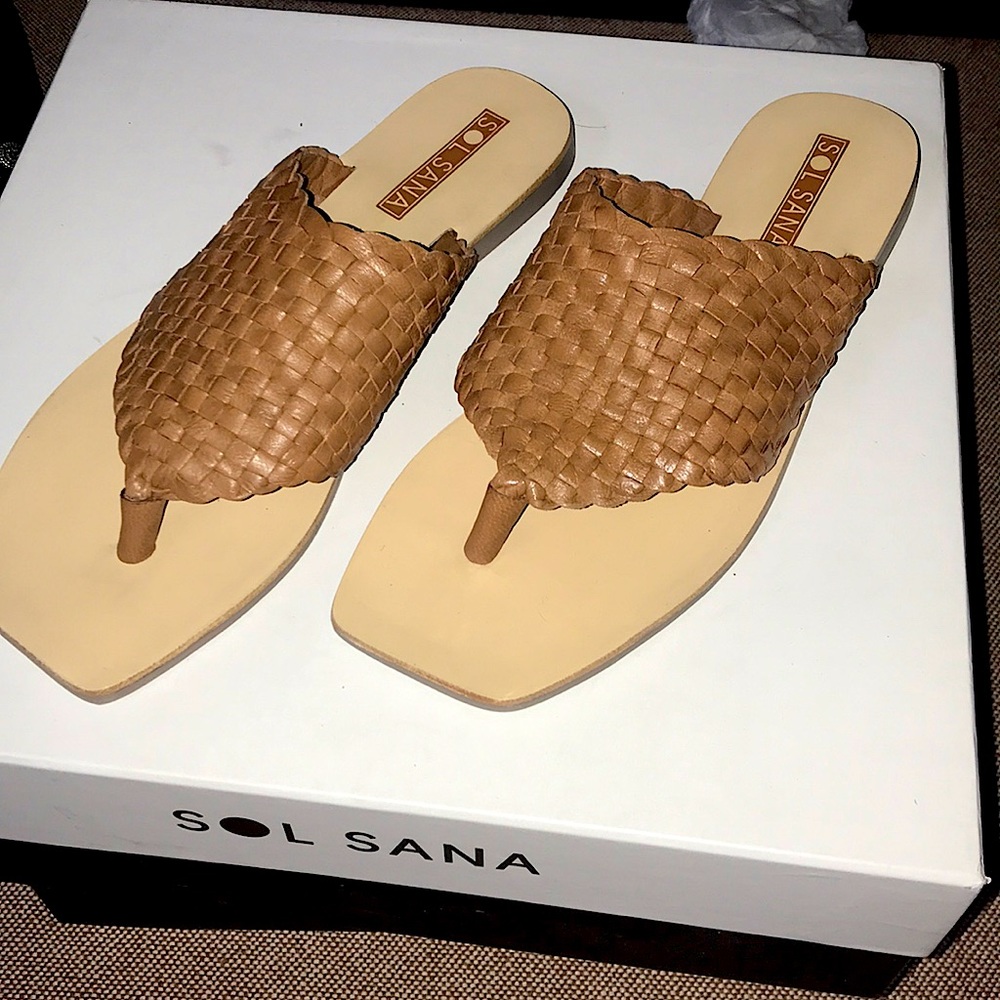 BRAND NEW
Sol SANA brown crotchet leather sandals